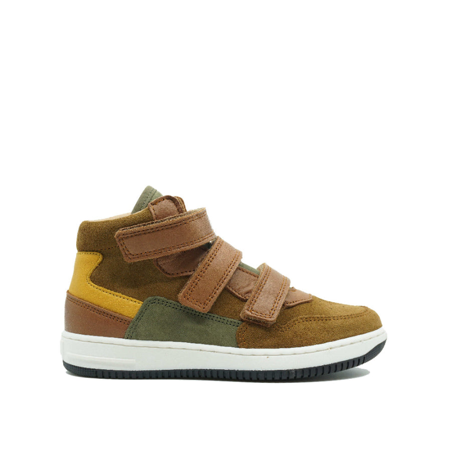 Bruine hoge sneakers met klittenbandsluiting in leer. Met uitneembaar voetbed en dus geschikt voor steunzolen.