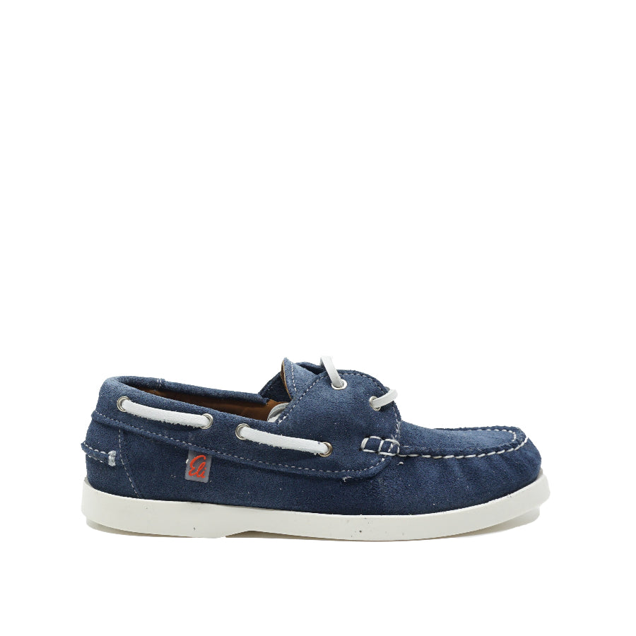 Blauwe bootschoenen in suède voor jongens van het merk Eli. www.septemberstories.be