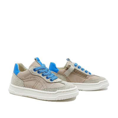beige sneakers in leder