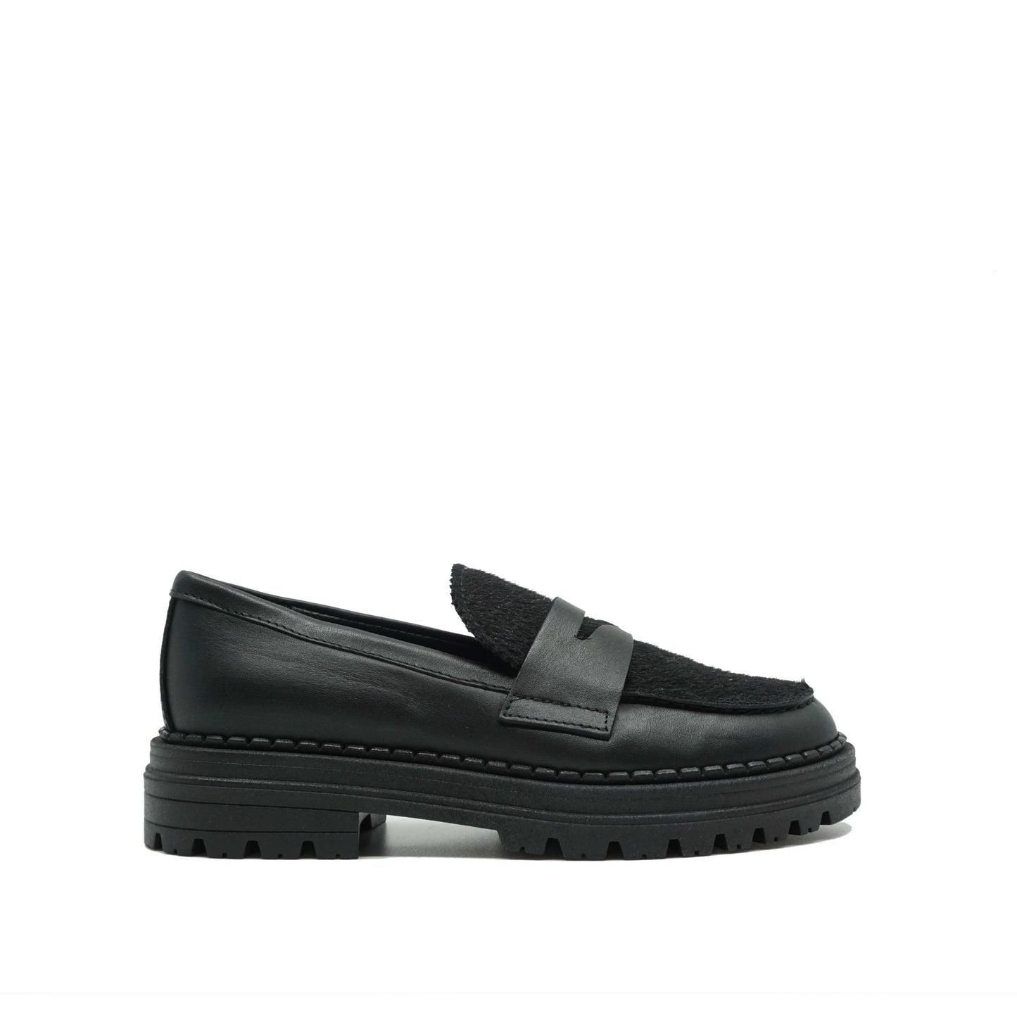 Zwarte loafers in leer met fake pony hair van het Italiaanse kinderschoenmerk La Triboo by Fiorita