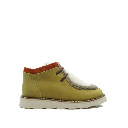 Super originele veterschoenen in geel nubuckleder en off white teddy van het Itailaanse kinderschoenmerk La Triboo by Fiorita. 
