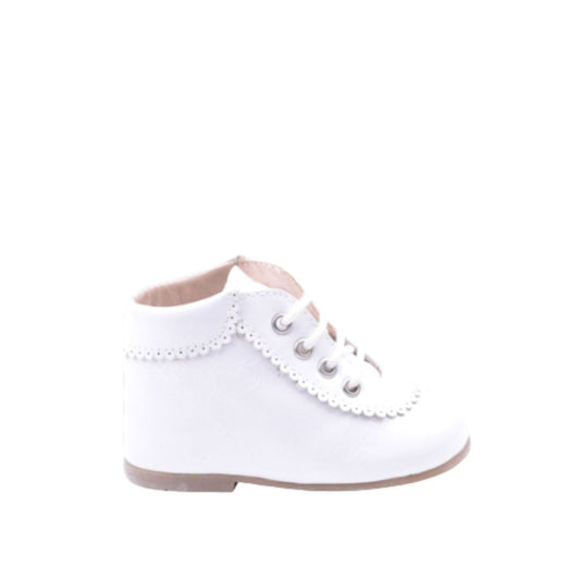 witte leren veterschoentjes in leder